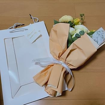 ベーシックギフト 花束 白とオレンジ プレゼント インテリア 花ZIUNKJEK Amazon｜花束 枯れない花 ブーケ オレンジ 白 ギフト お祝い
